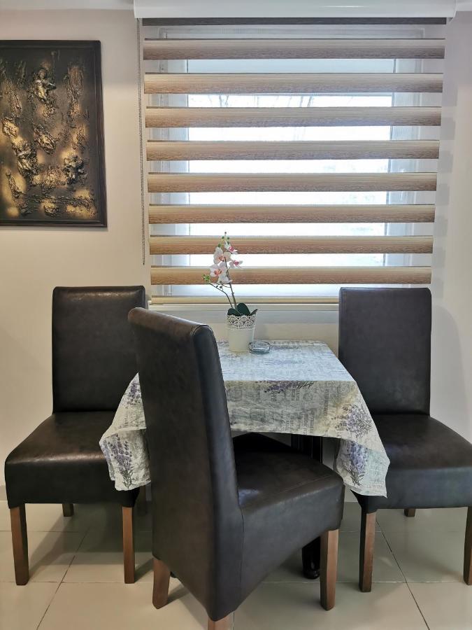 Apartment Ruza คลาโดโว ภายนอก รูปภาพ